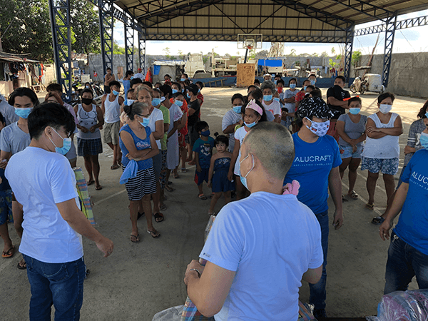 Alucraft help organise a relief operation in Manila